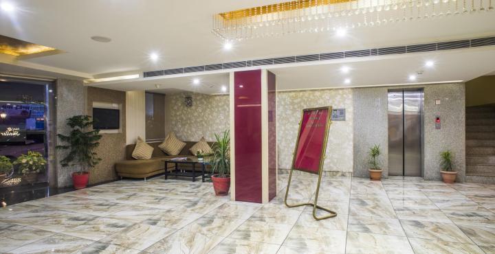 Shelter Hotel Lucknow Exterior foto