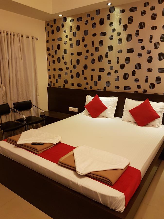 Shelter Hotel Lucknow Exterior foto